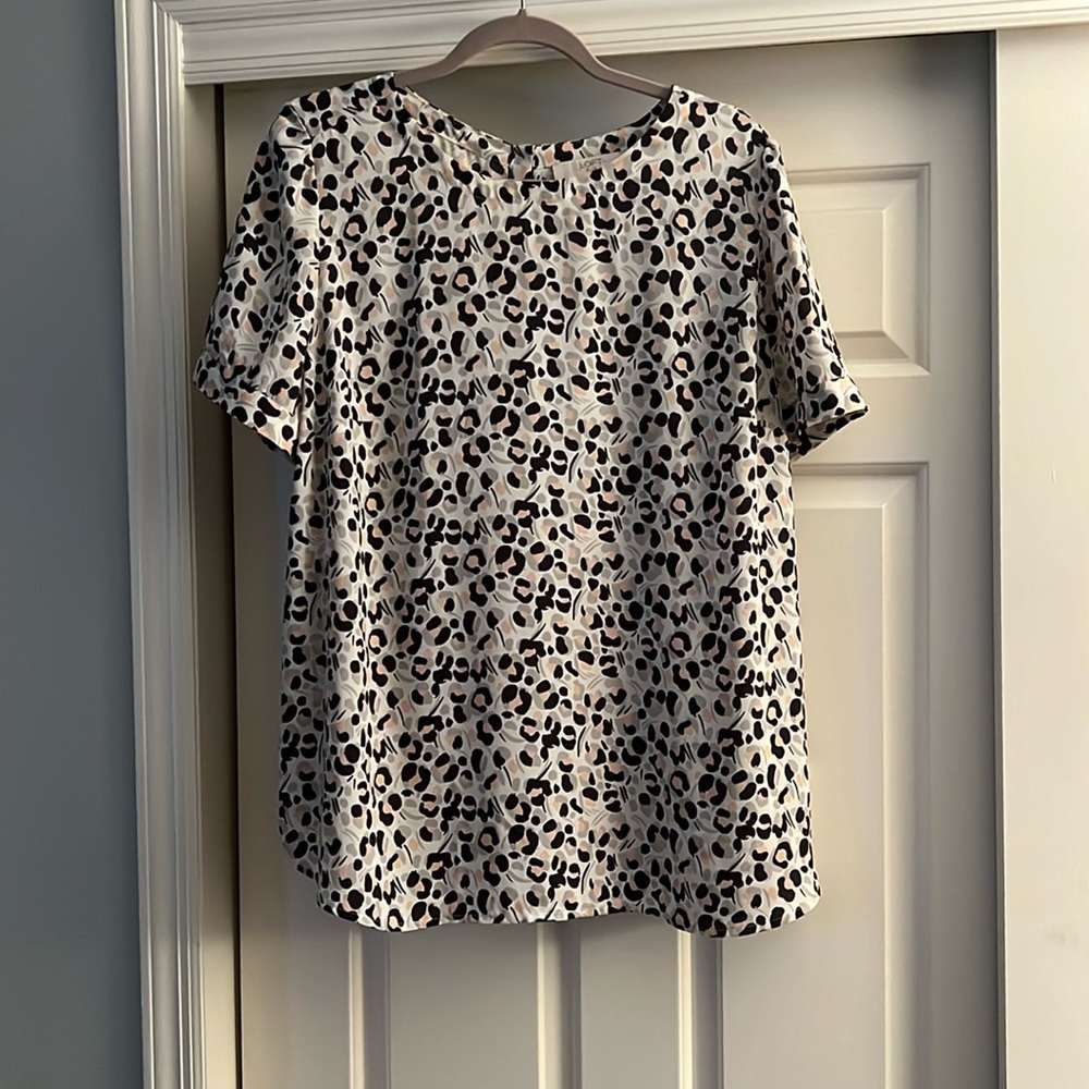 LOFT Short sleeved blouse